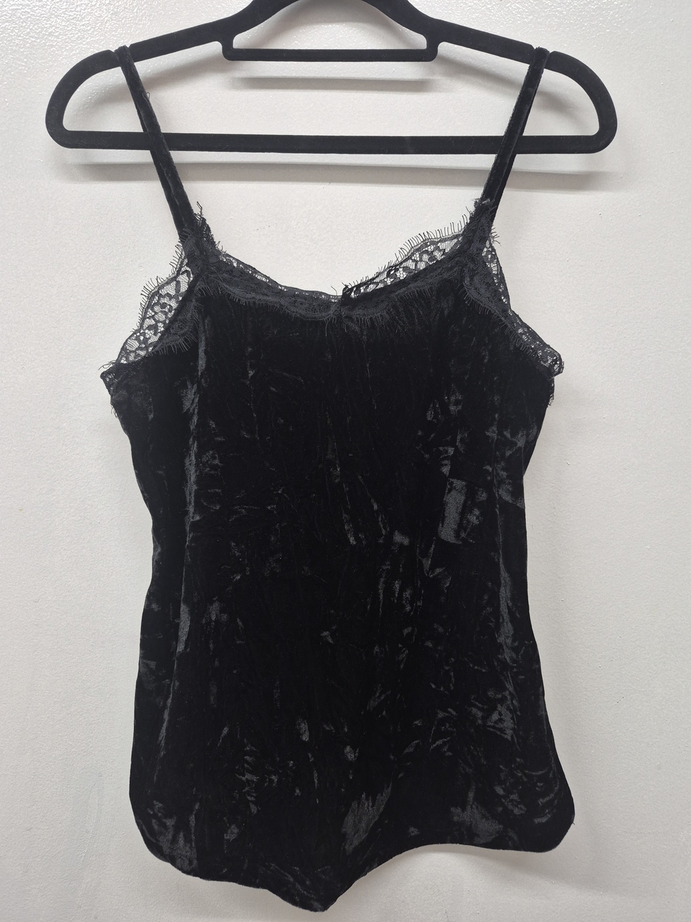 🌼5/$20 Crushed Velvet Lace Trim Camisole Black XS